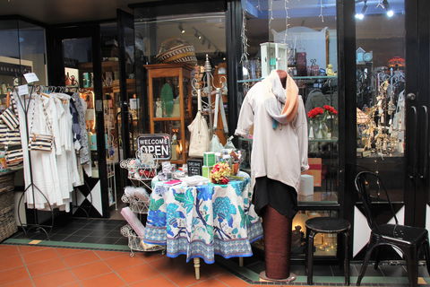 Country House Gifts And Homewares - Accommodation Noosa 0