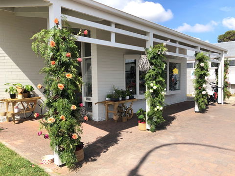 Robe Flower School - Accommodation Noosa 1