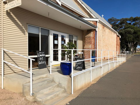 Anglican Community Cafe, Limestone Art Gallery & Cornish Garden - Accommodation Noosa 1
