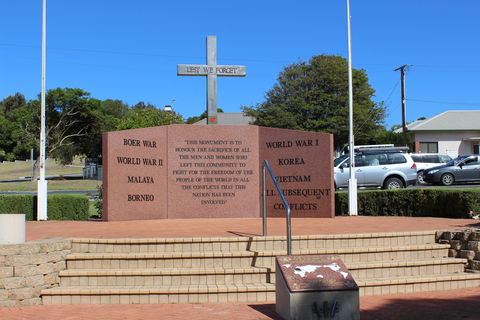 Port Lincoln War Memorial - Accommodation Noosa 0