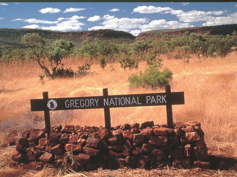 Escarpment Walk - Accommodation Noosa 0