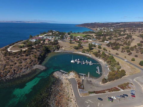 Christmas Cove - Accommodation Noosa 0