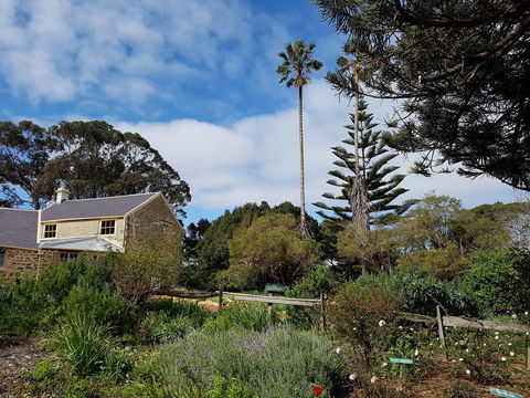Strawberry Hill - Accommodation Noosa 1