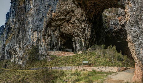 Yarrangobilly Caves – Castle Walk - Accommodation Noosa 0