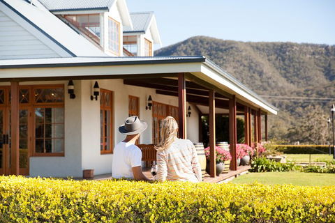Audrey Wilkinson Vineyard: Picnic With Wine Masterclass Tasting - Accommodation Noosa 2