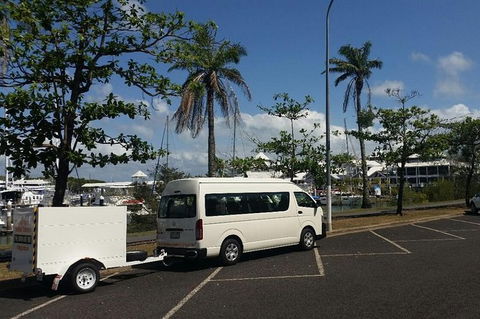 Airport Transfer To Or From Port Douglas Hotels For Up To 13 People (7am-10pm) - Accommodation Noosa 2