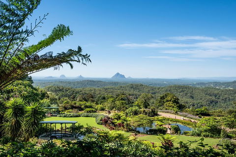 Maleny Botanic Gardens Bird Aviary Experience Ticket - Accommodation Noosa 3