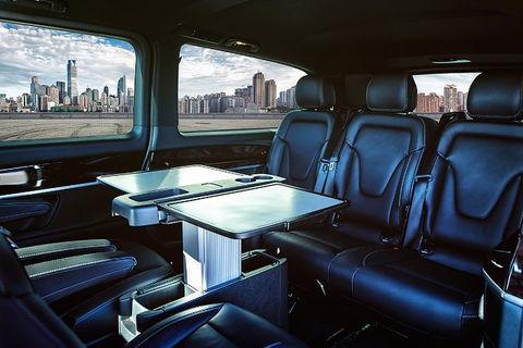 Brisbane Airport Transfers : Brisbane Airport BNE To Brisbane In Luxury Van - Accommodation Noosa 1