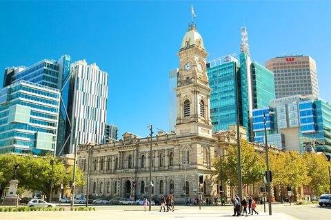 Arrival Private Transfers: Adelaide Airport ADL To Adelaide In Luxury Van - Accommodation Noosa 7
