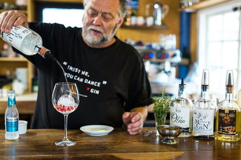 Heritage, Wine & Gin Tours - Accommodation Noosa 2