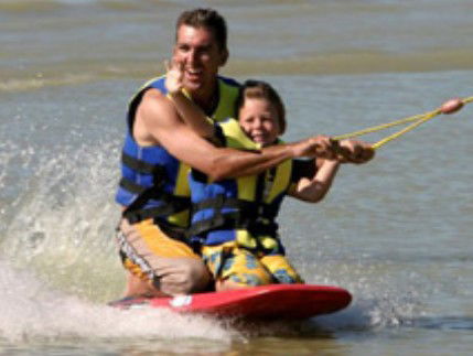 Cable Ski Cairns - Accommodation Noosa 1
