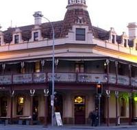 The Stag Hotel - Accommodation Noosa