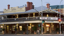 Coopers Alehouse At The Earl - Accommodation Noosa 0