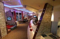 Options Tavern - Accommodation Noosa 1