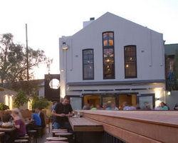 The Bank - Accommodation Noosa 1