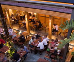 The Bank - Accommodation Noosa 2