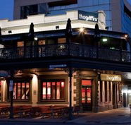 Griffins Head Hotel - Accommodation Noosa