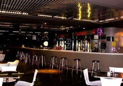 The Cavern Club - Accommodation Noosa 3