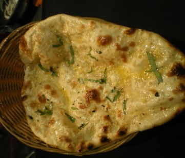 Tandoor & Curry Hut Indian Restaurant - Accommodation Noosa 4