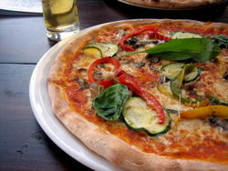 Amorosa - Accommodation Noosa 2