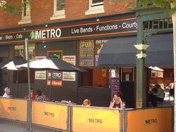 Metro Puggs Irish Bar - Accommodation Noosa 2