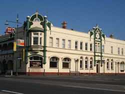 Leura Hotel - Accommodation Noosa 0