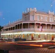 The Rose Hotel - Victoria Street Bar - Accommodation Noosa