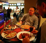 Lapstone Hotel - Accommodation Noosa 2