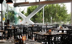 Vessel Bar - Accommodation Noosa 2