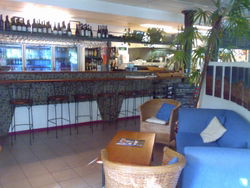 Clifton Capers Bar & Grill - Accommodation Noosa 3