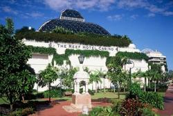 The Reef Hotel Casino Bars - Accommodation Noosa 3