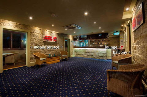 Botany Bay Hotel - Accommodation Noosa 1