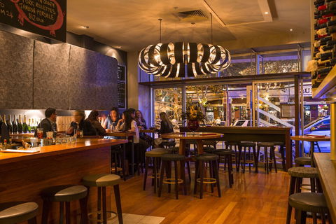 Must Winebar - Accommodation Noosa 1