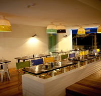 Deck Bar and Dining - Accommodation Noosa