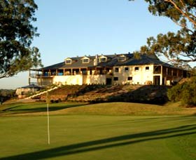 Macarthur Grange Country Club - Accommodation Noosa 0