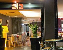 212 Restaurant And Cocktail Bar - Accommodation Noosa 2