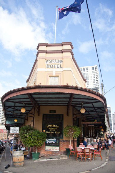 The Australian Hotel - Accommodation Noosa 3