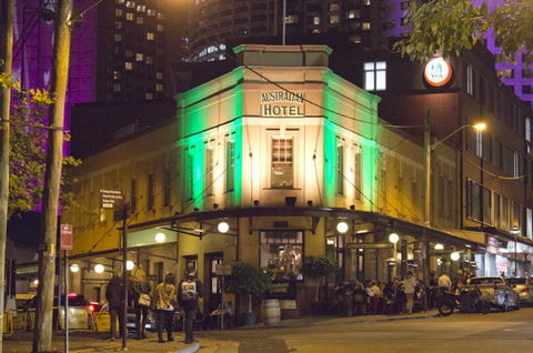 The Australian Hotel - Accommodation Noosa 6