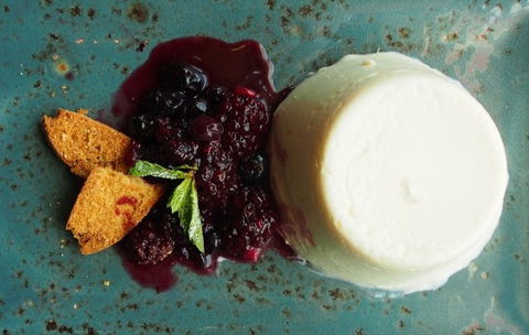 The Meat & Wine Co. Darling Harbour - Accommodation Noosa 2