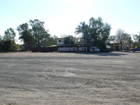 Jambin Hotel-Motel - Accommodation Noosa 0