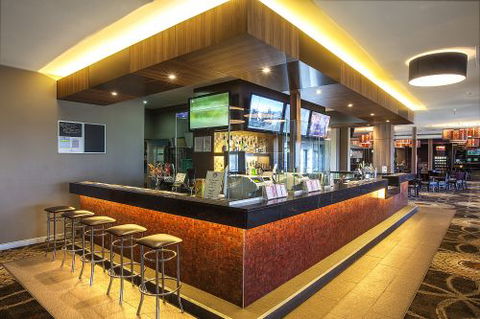 Magpies Sporting Club - Accommodation Noosa 1