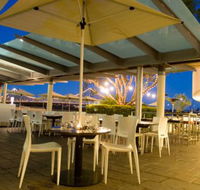 Friday's Riverside - Accommodation Noosa