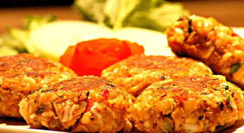 Bundu Khan - Accommodation Noosa 2