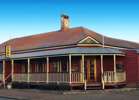 Maidenwell Hotel - Accommodation Noosa 0