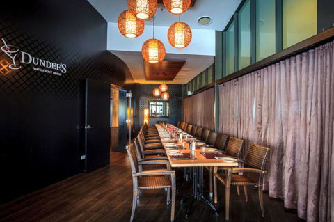 Dundee’s Restaurant On The Waterfront - Accommodation Noosa 0