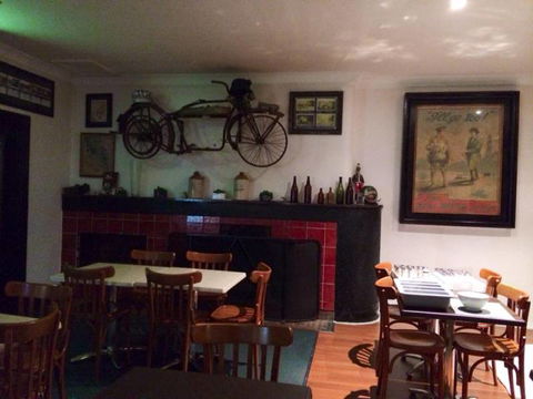 Queens Arms Hotel - Accommodation Noosa 3