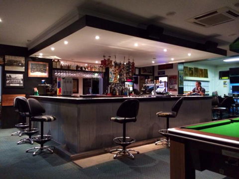Queens Arms Hotel - Accommodation Noosa 4
