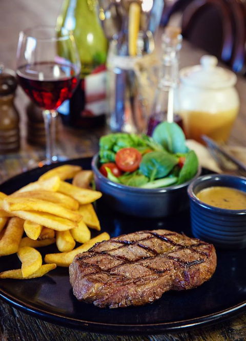 Broadway Crown - Accommodation Noosa 1