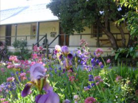 Raglan Art Award Exhibition - Accommodation Noosa 0