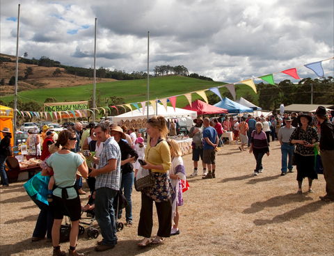 Bream Creek Farmers Market - Accommodation Noosa 0